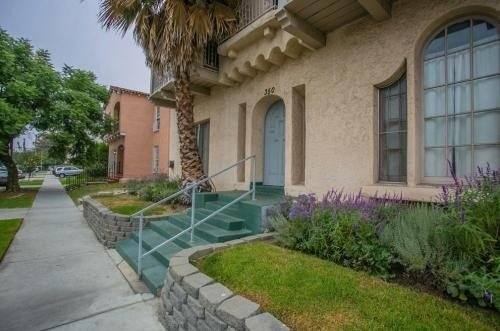 Apartment for rent at 350 Spaulding Ave #5, Los Angeles, CA 90036