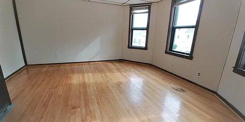 Apartment for rent at 10 Marshall St #2, Worcester, MA 01610