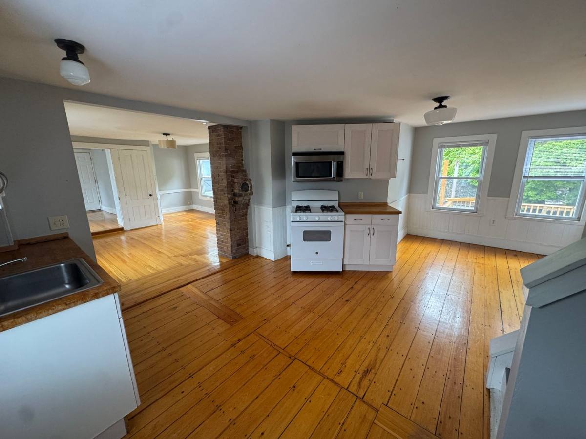 Apartment for rent at 11 Russell St, Portland, ME 04102