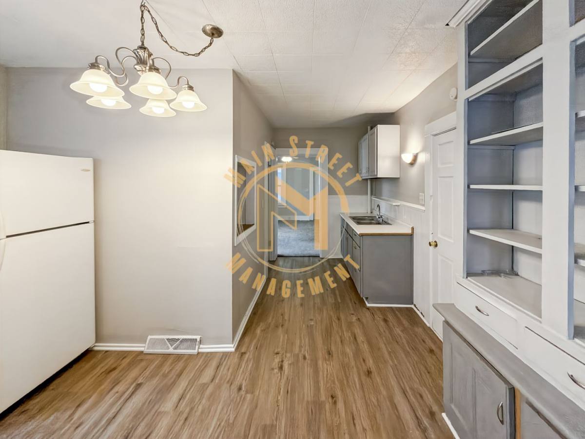 House for rent at 512 School Ave, Oshkosh, WI 54901