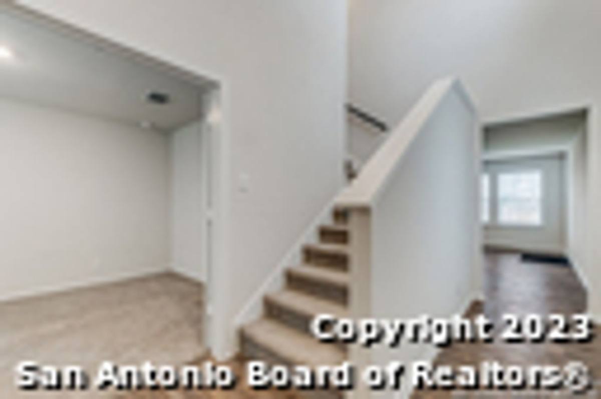 9558 Ranch Loop, San Antonio, TX 78254 - Condo for Rent - Image 2