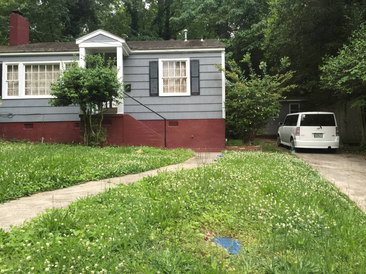 House for rent at 1620 Marqueritte Ave, Anniston, AL 36201