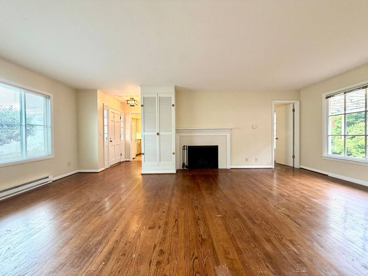 Apartment for rent at 5272-5278 SW Scholls Ferry Rd, Portland, OR 97225