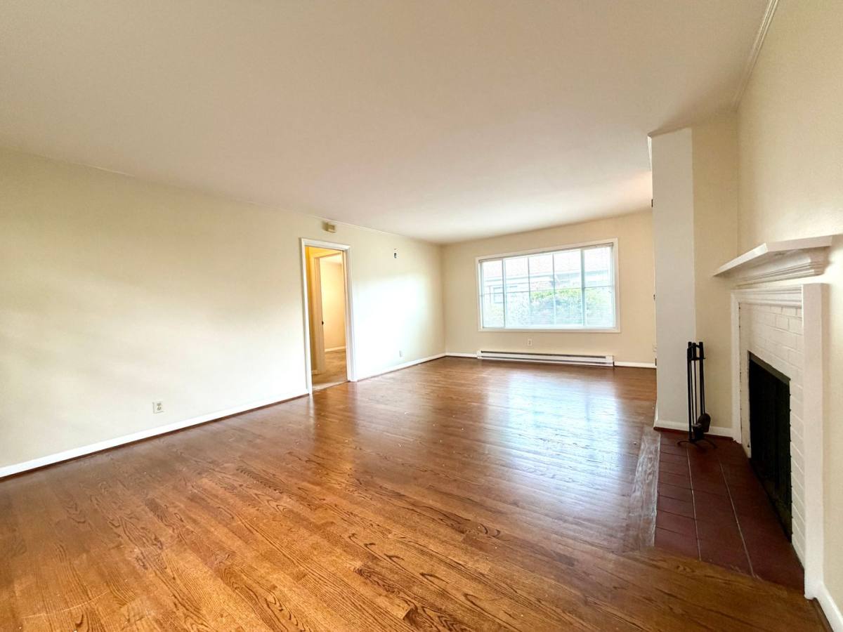 Apartment for rent at 5272-5278 SW Scholls Ferry Rd, Portland, OR 97225