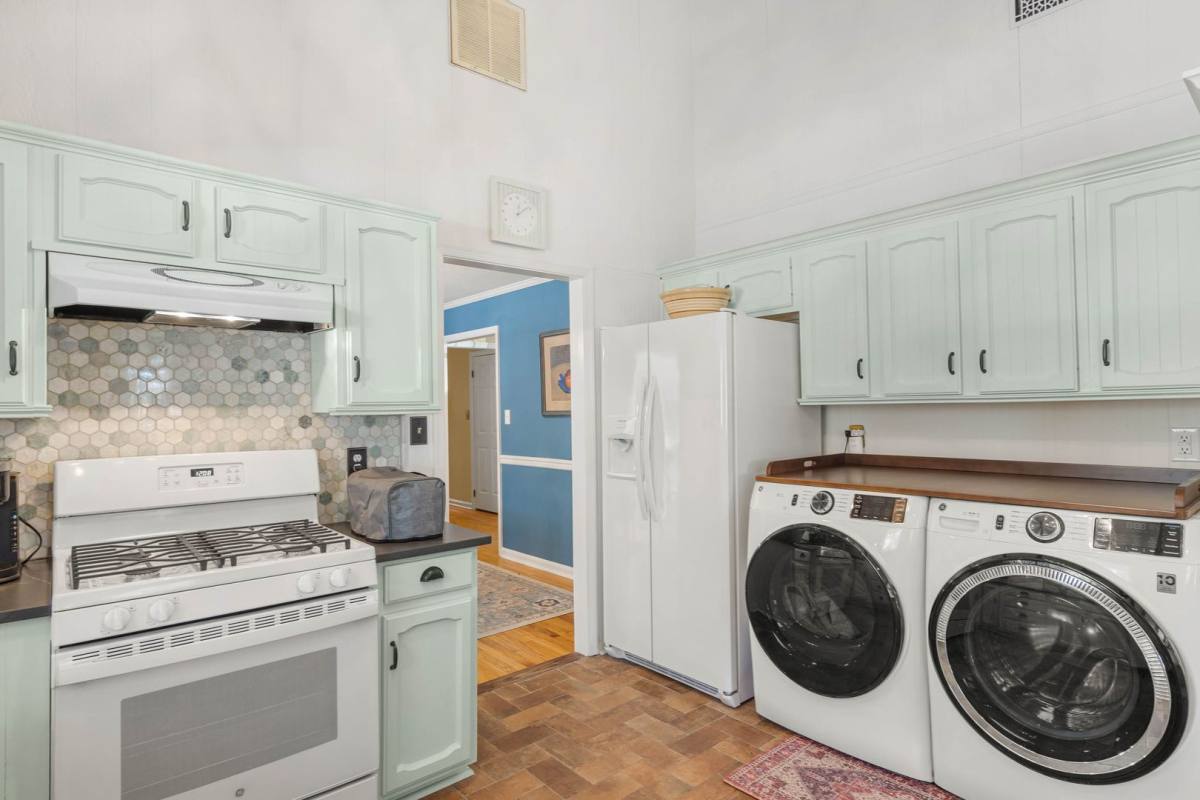 House for rent at 106 Kingsbridge Rd, Rehoboth Beach, DE 19971