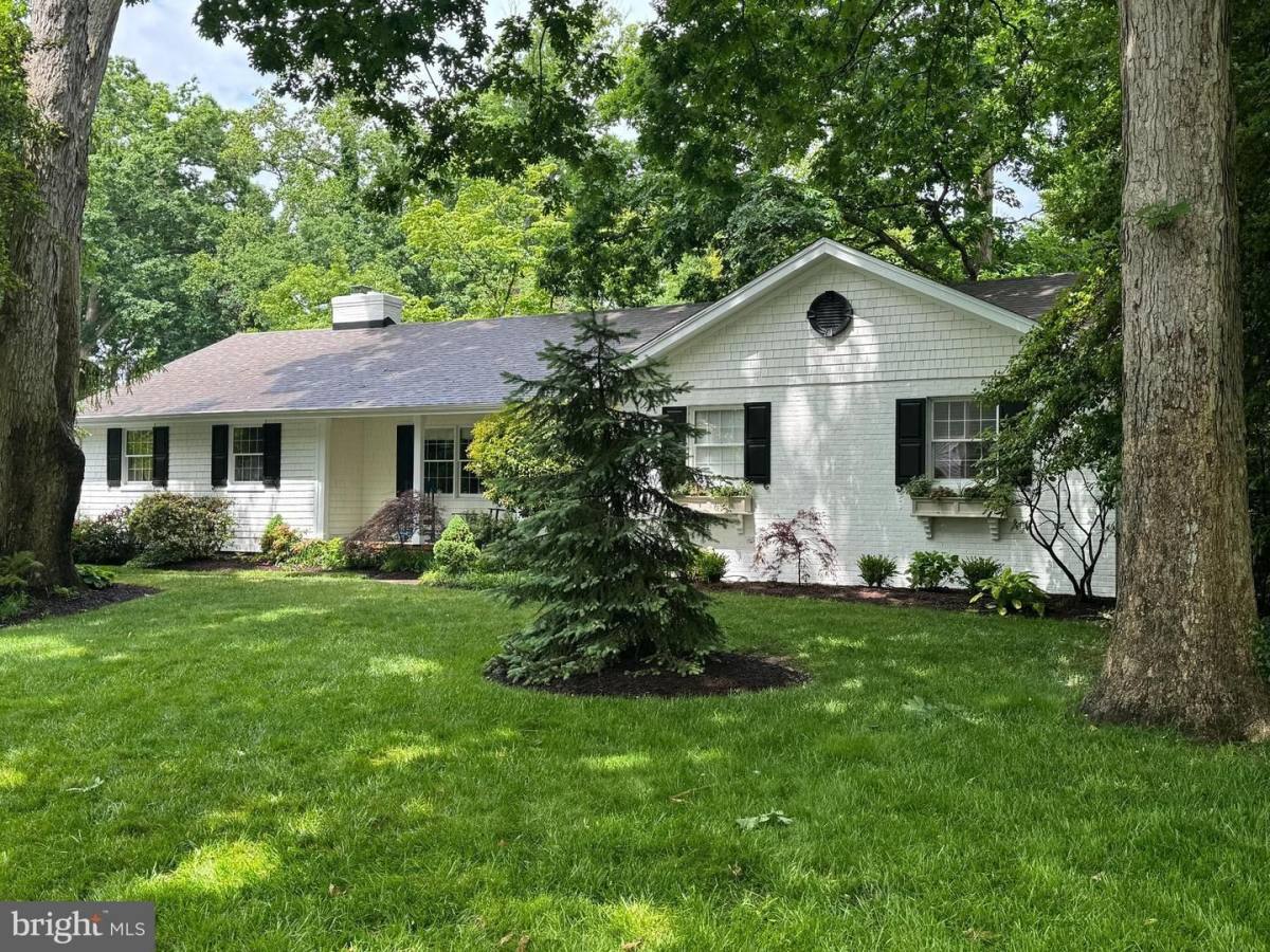 House for rent at 106 Kingsbridge Rd, Rehoboth Beach, DE 19971