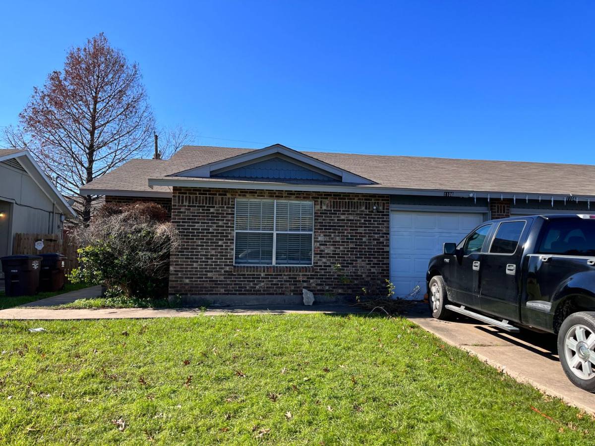 Townhouse for rent at 1106 Ridgemont St, Round Rock, TX 78664