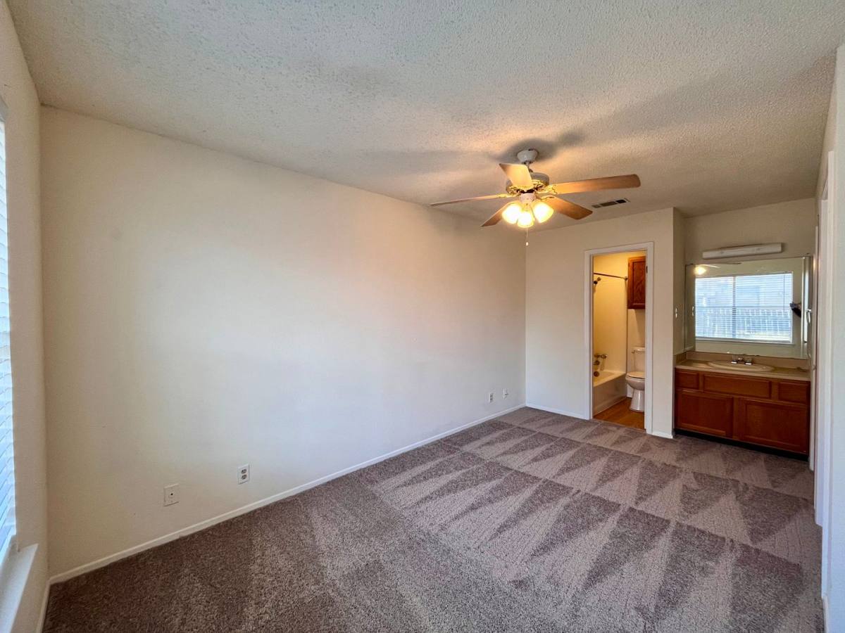 Townhouse for rent at 1106 Ridgemont St, Round Rock, TX 78664