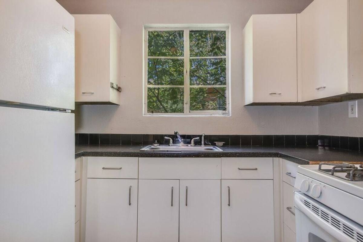 Apartment for rent at 1408 Kirkwood Rd, Austin, TX 78722