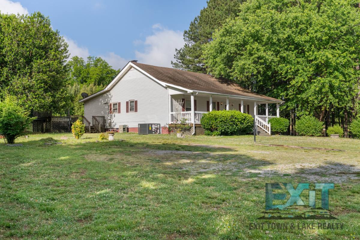 House for rent at 440 Thompson St, La Crosse, VA 23950