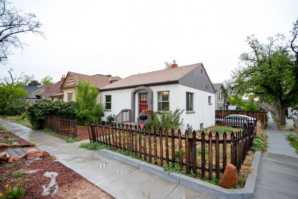 House for rent at 922 E High St, Colorado Springs, CO 80903