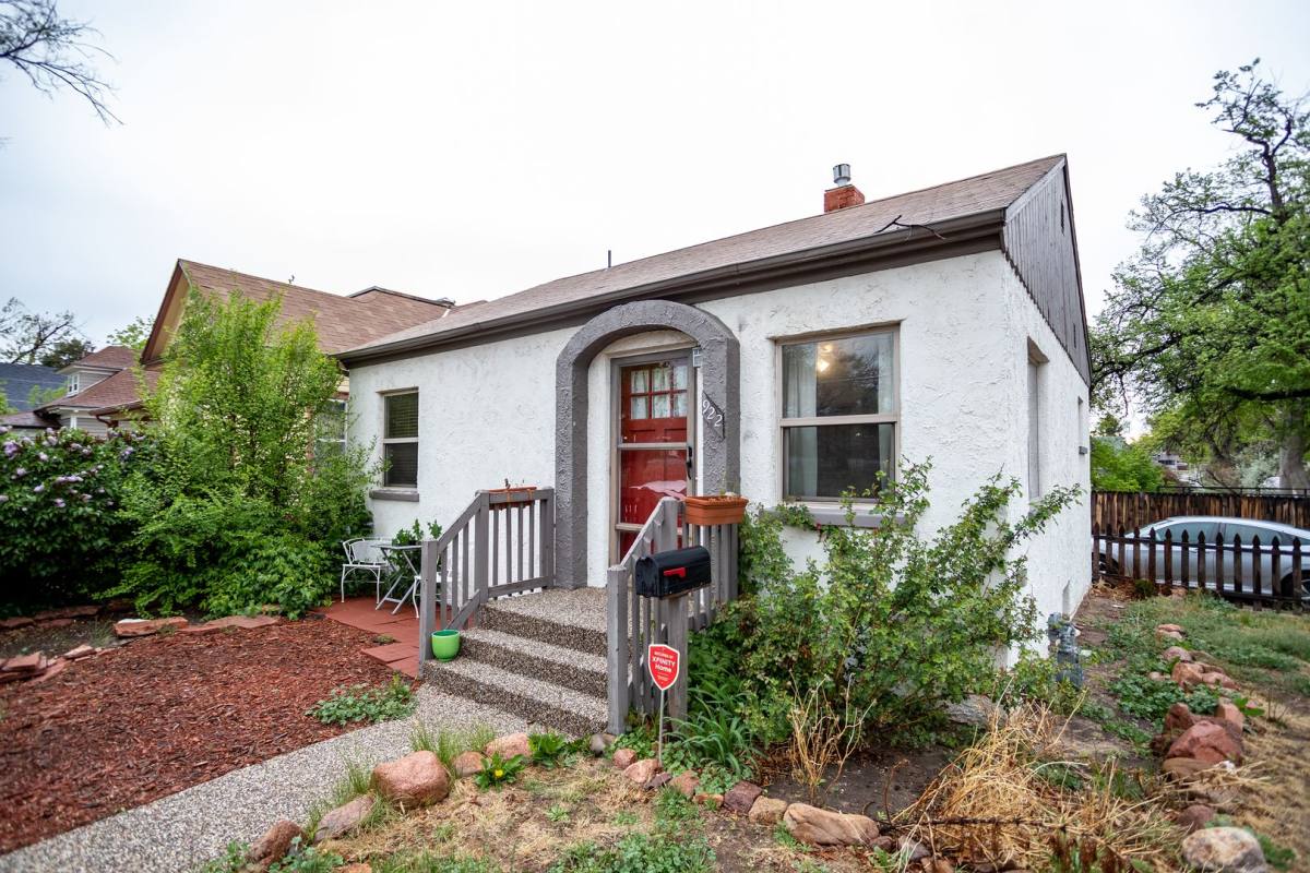 House for rent at 922 E High St, Colorado Springs, CO 80903