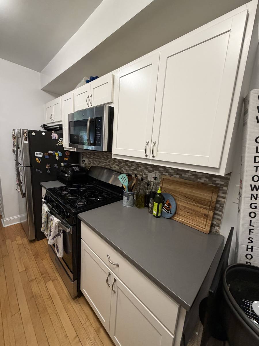 Apartment for rent at 6510 N Glenwood Ave #3E, Chicago, IL 60626
