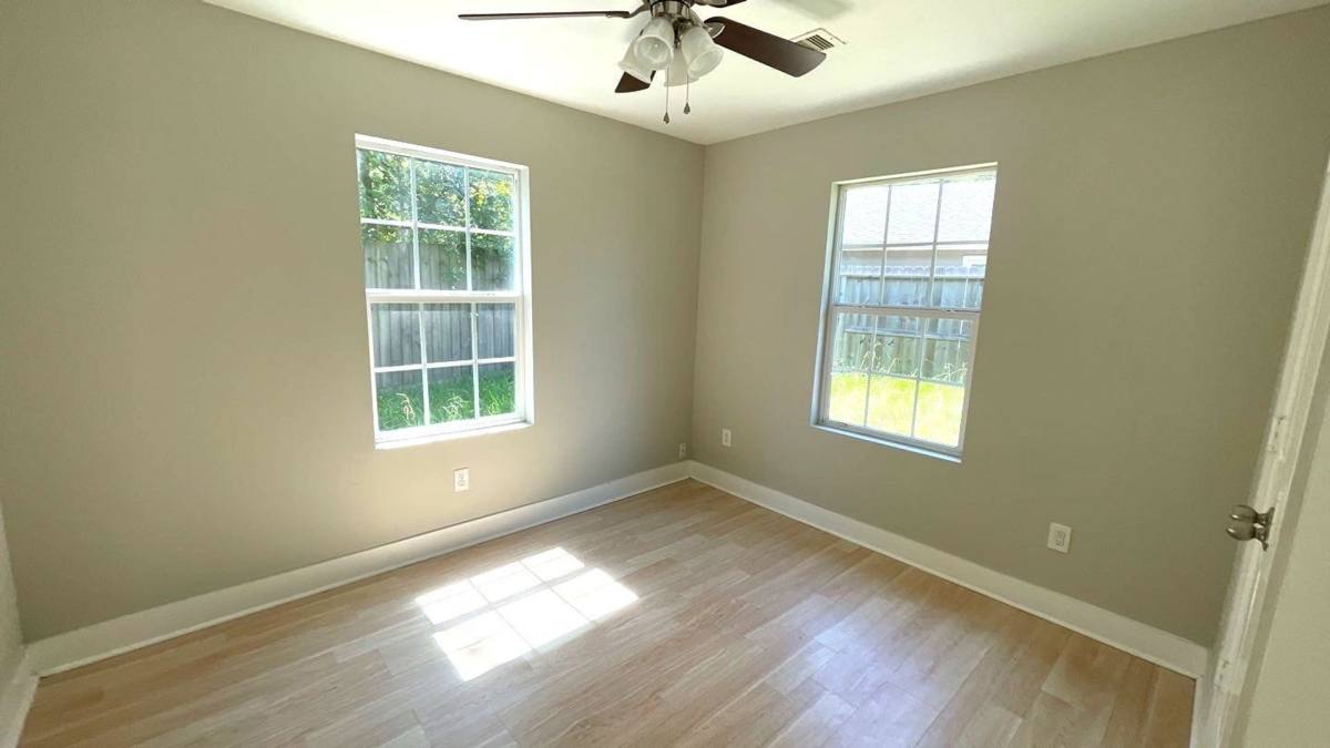 House for rent at 11435 Raincove Dr, Houston, TX 77016