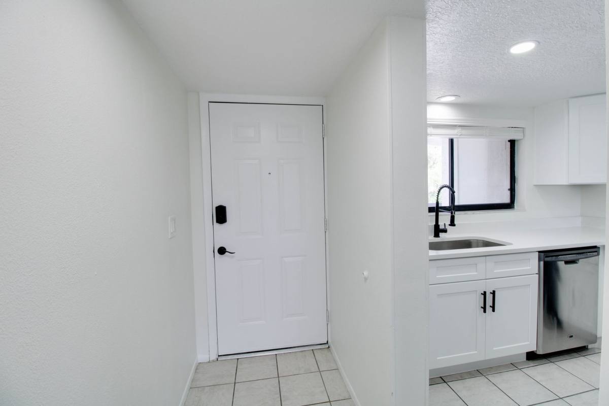 Apartment for rent at 1064 Lotus Parkway, Altamonte Springs, FL 32714