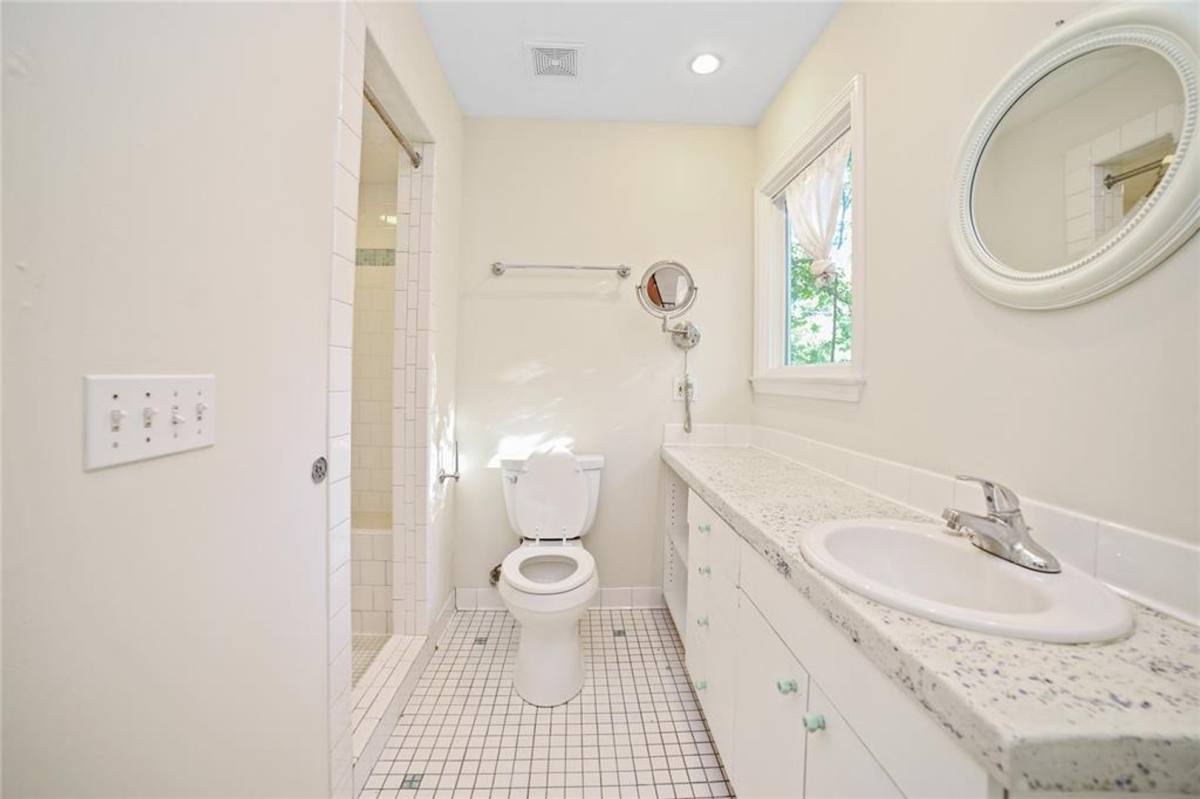 Apartment for rent at 2716 E 22nd St, Austin, TX 78722