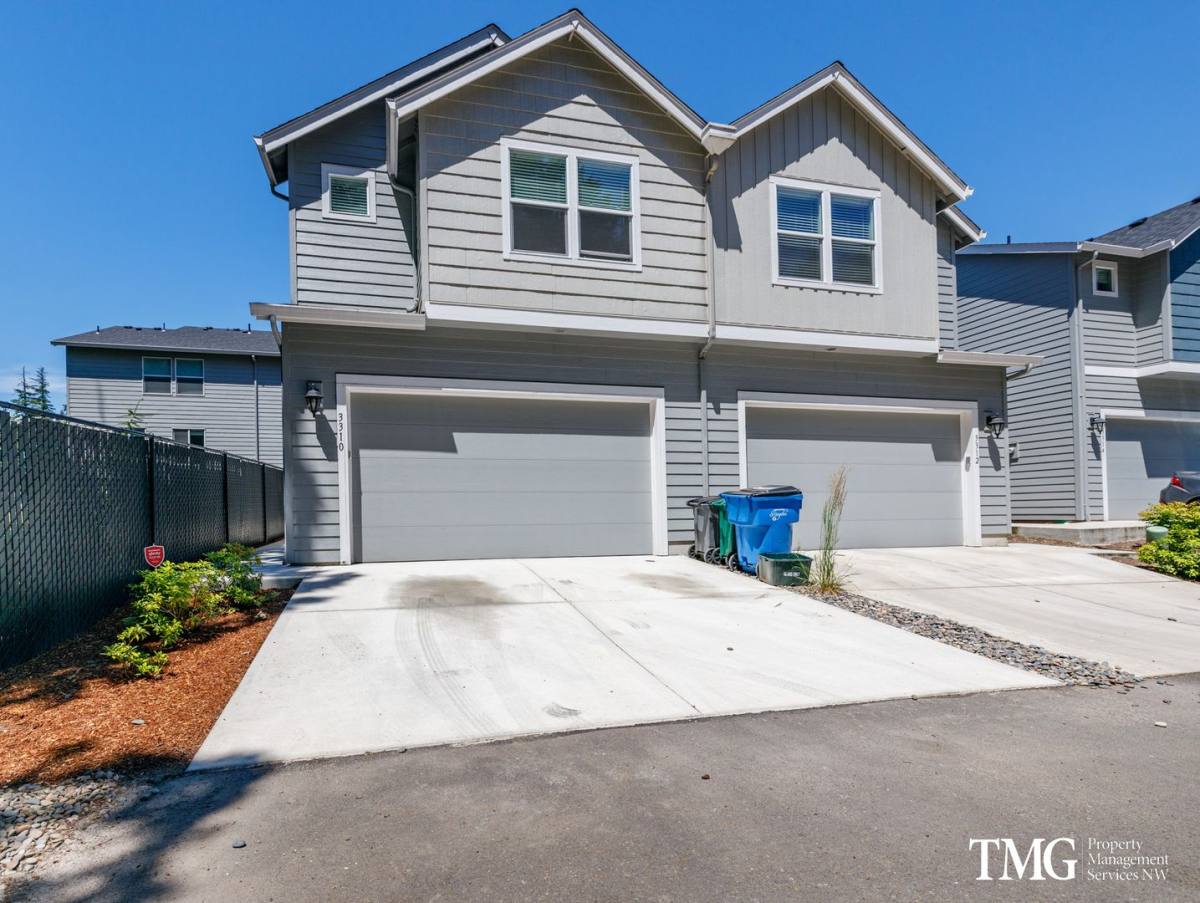 Townhouse for rent at 3519 Nicholson Rd, Vancouver, WA 98661
