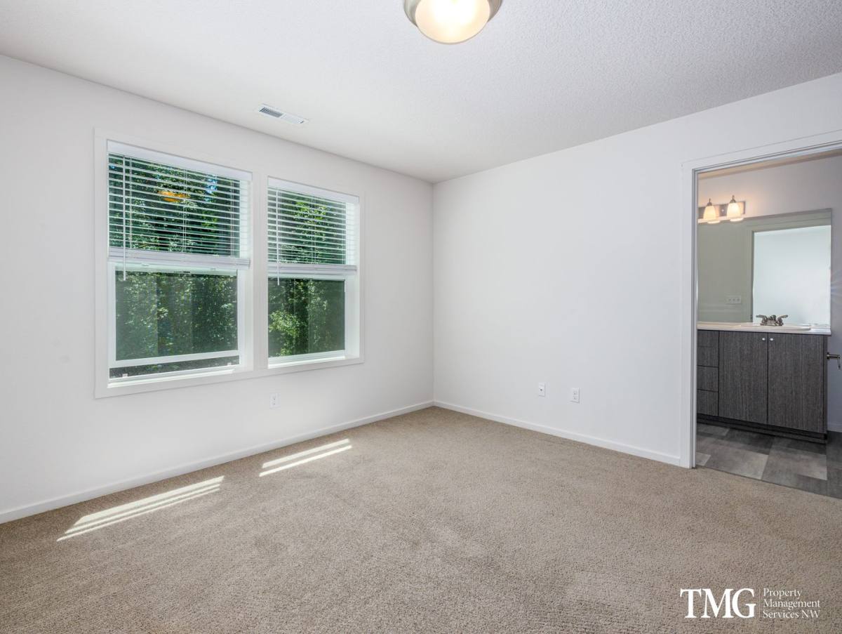 Townhouse for rent at 3519 Nicholson Rd, Vancouver, WA 98661