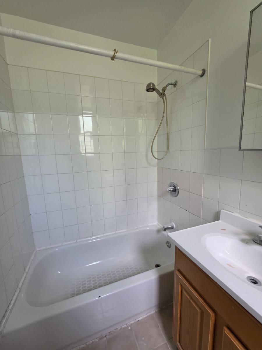 Apartment for rent at 448 Wyona St #3, Brooklyn, NY 11207