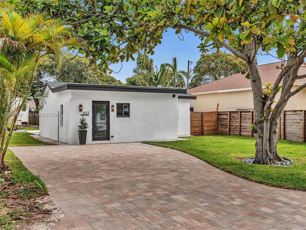 House for rent at 107 Central Ave, Delray Beach, FL 33483