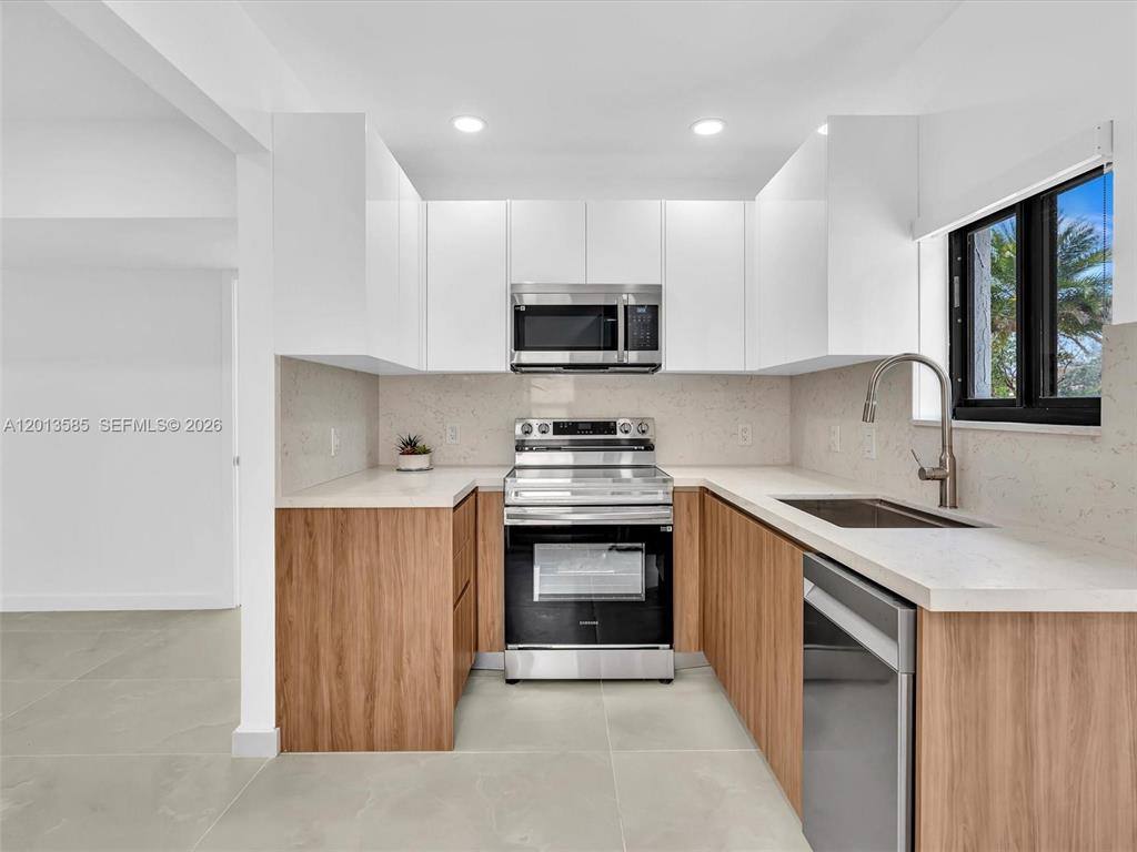 House for rent at 107 Central Ave, Delray Beach, FL 33483