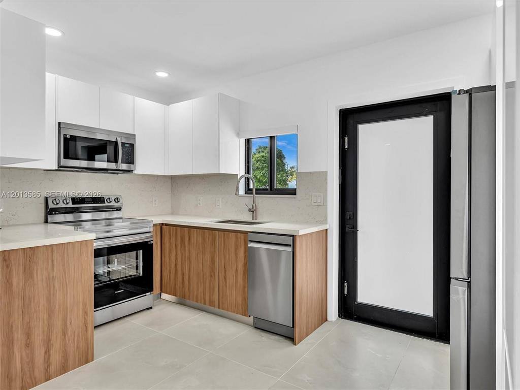 House for rent at 107 Central Ave, Delray Beach, FL 33483