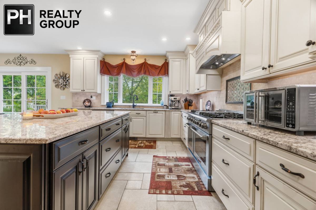 House for rent at 21 Clover St, Belmont, MA 02478