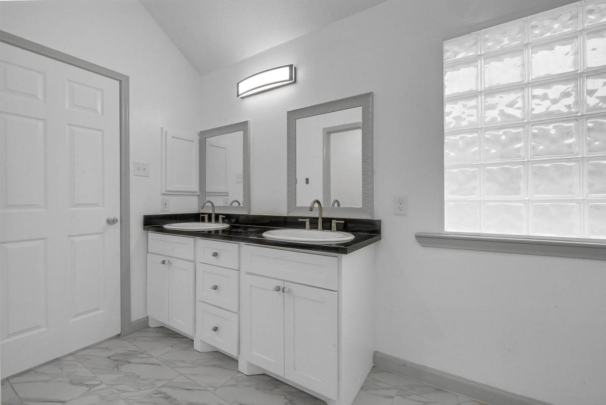 House for rent at 3517 Walden Dr, Pearland, TX 77584