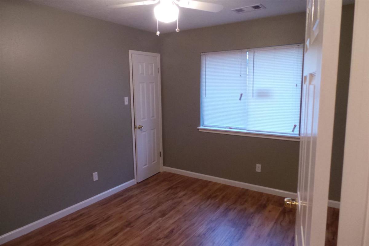 House for rent at 4920 Sterling Crossing, Pearland, TX 77584
