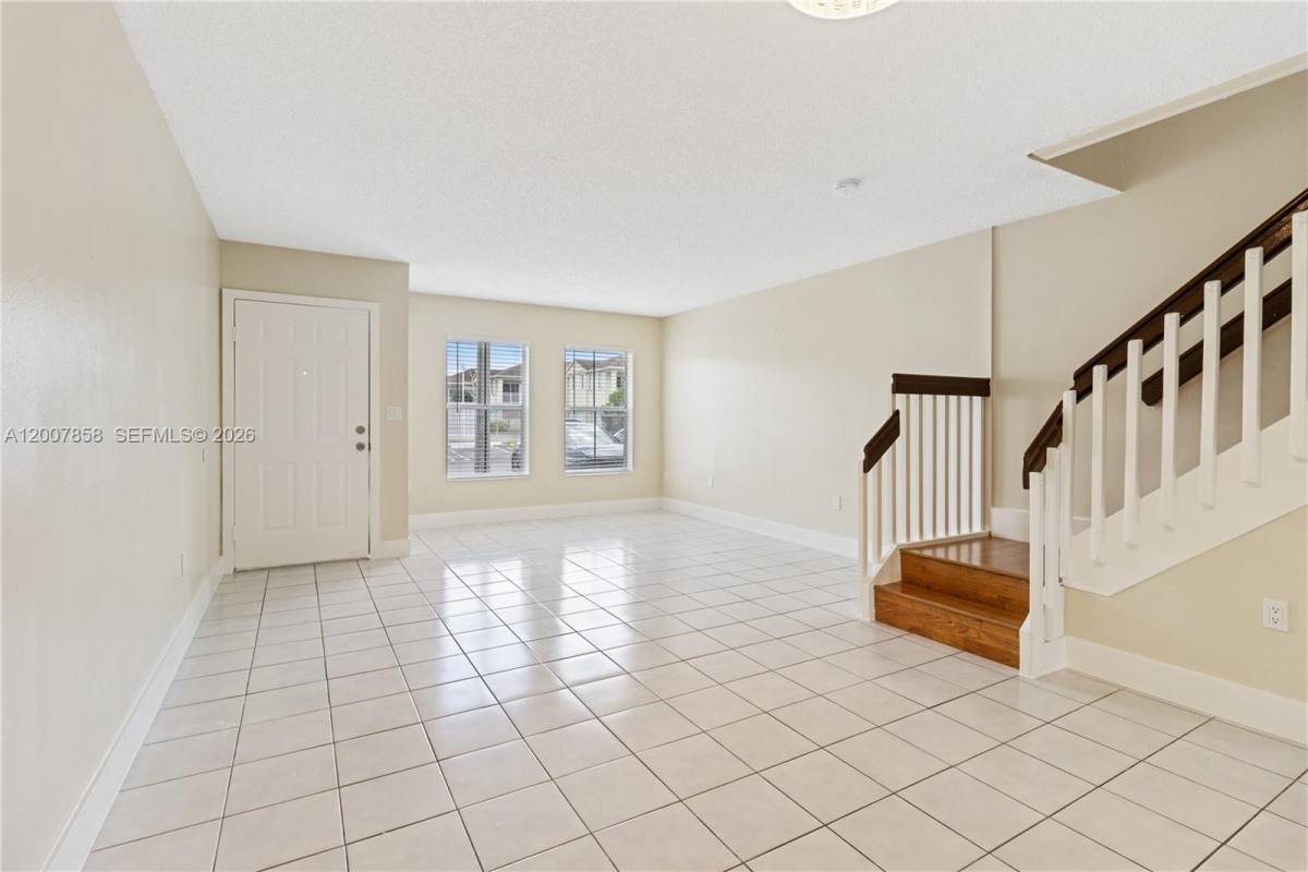 Townhouse for rent at 9187 Fontainebleau Blvd, Miami, FL 33172