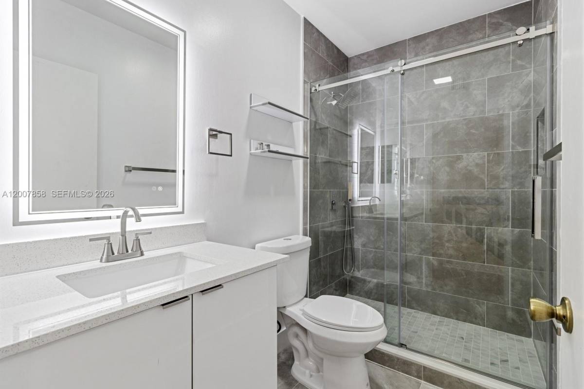 Townhouse for rent at 9187 Fontainebleau Blvd, Miami, FL 33172