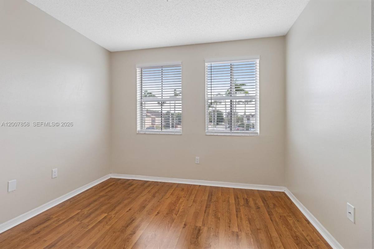 Townhouse for rent at 9187 Fontainebleau Blvd, Miami, FL 33172