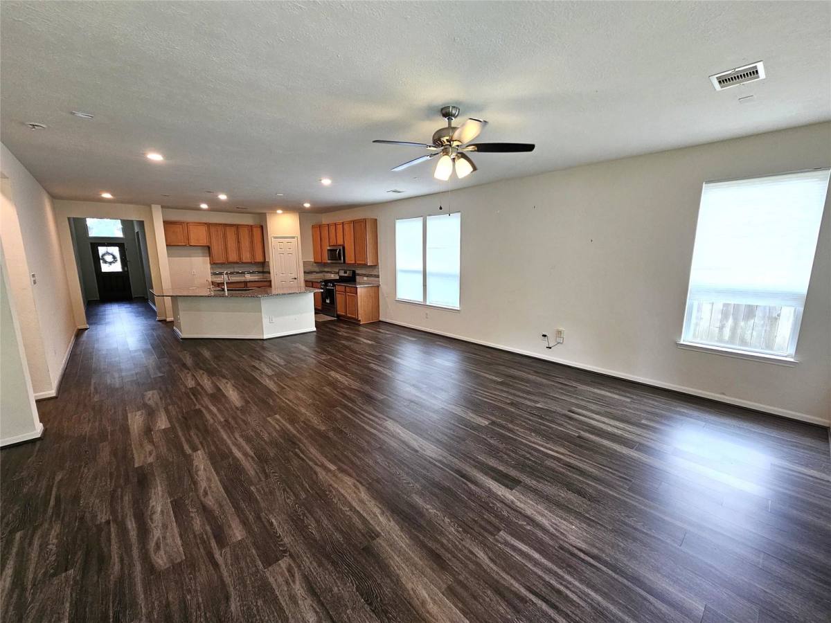 House for rent at 3320 Regal Park Lane, Pearland, TX 77584