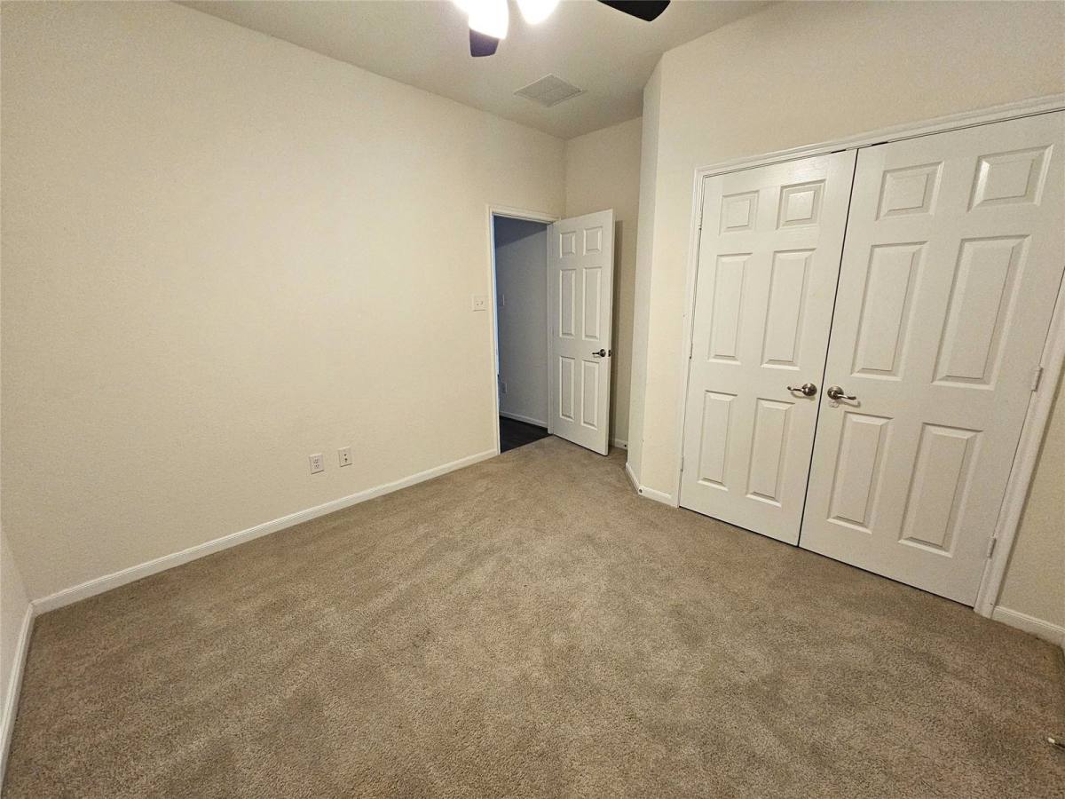 House for rent at 3320 Regal Park Lane, Pearland, TX 77584