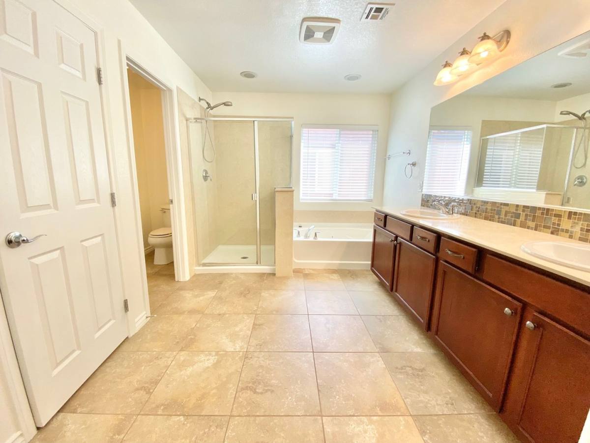 House for rent at 1980 Galleria Spada St, Henderson, NV 89044
