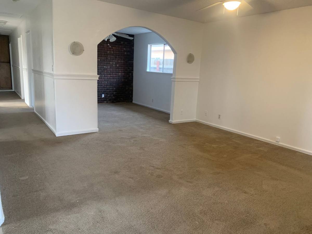 House for rent at 994 S Harris St, Hanford, CA 93230