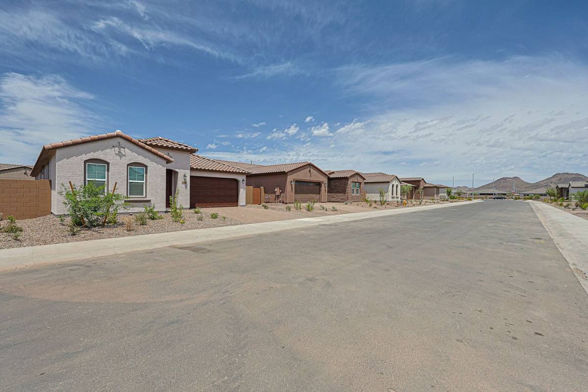 House for rent at 7832 W Hide Trail, Peoria, AZ 85383