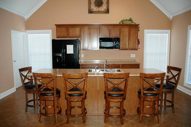 Townhouse for rent at 332 Sam Houston Circle, Clarksville, TN 37040