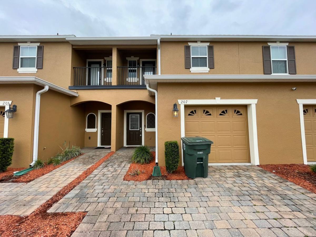 Townhouse for rent at 207 Wentworth Grande Dr, Daytona Beach, FL 32124