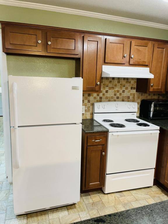 House for rent at 306 N Davis St, West, TX 76691