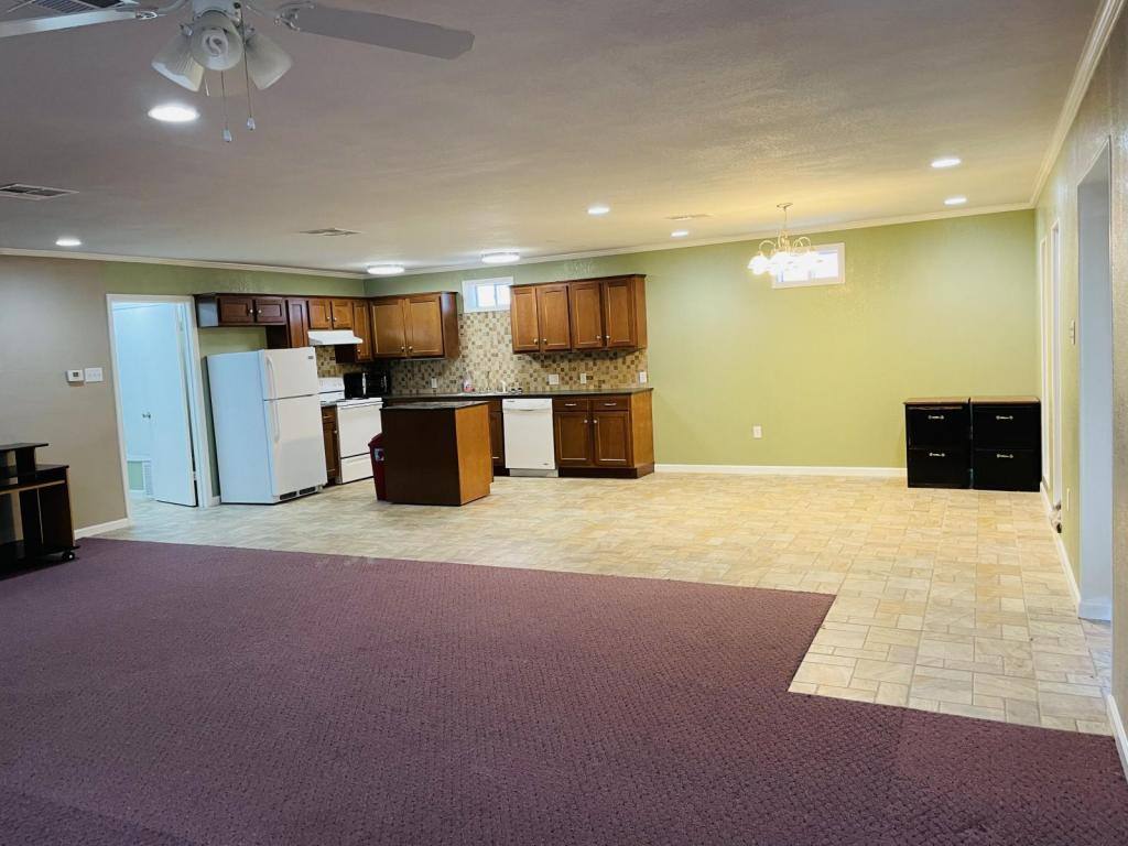 House for rent at 306 N Davis St, West, TX 76691