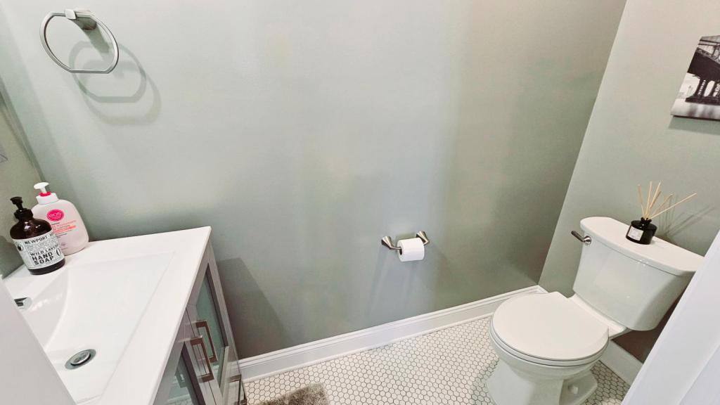 Apartment for rent at 511-201 W Davis, Burlington, NC 27215