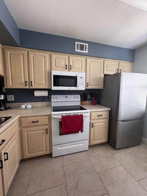 Condo for rent at 3239 Candle Ridge Dr, Orlando, FL 32822