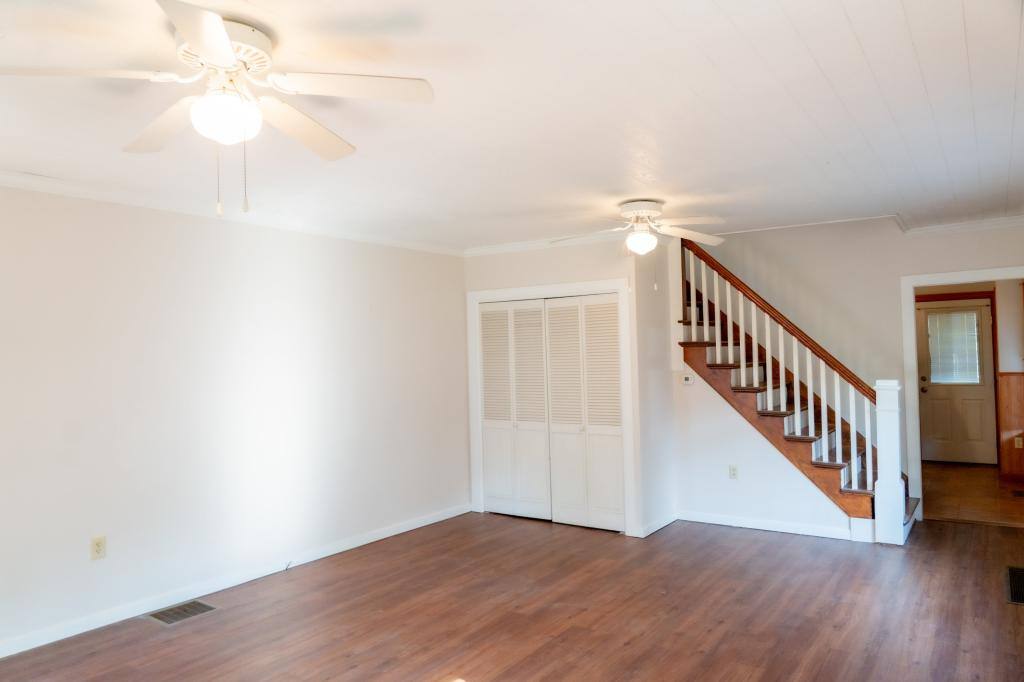 House for rent at 220 W 2nd Ave, Williamsport, PA 17702