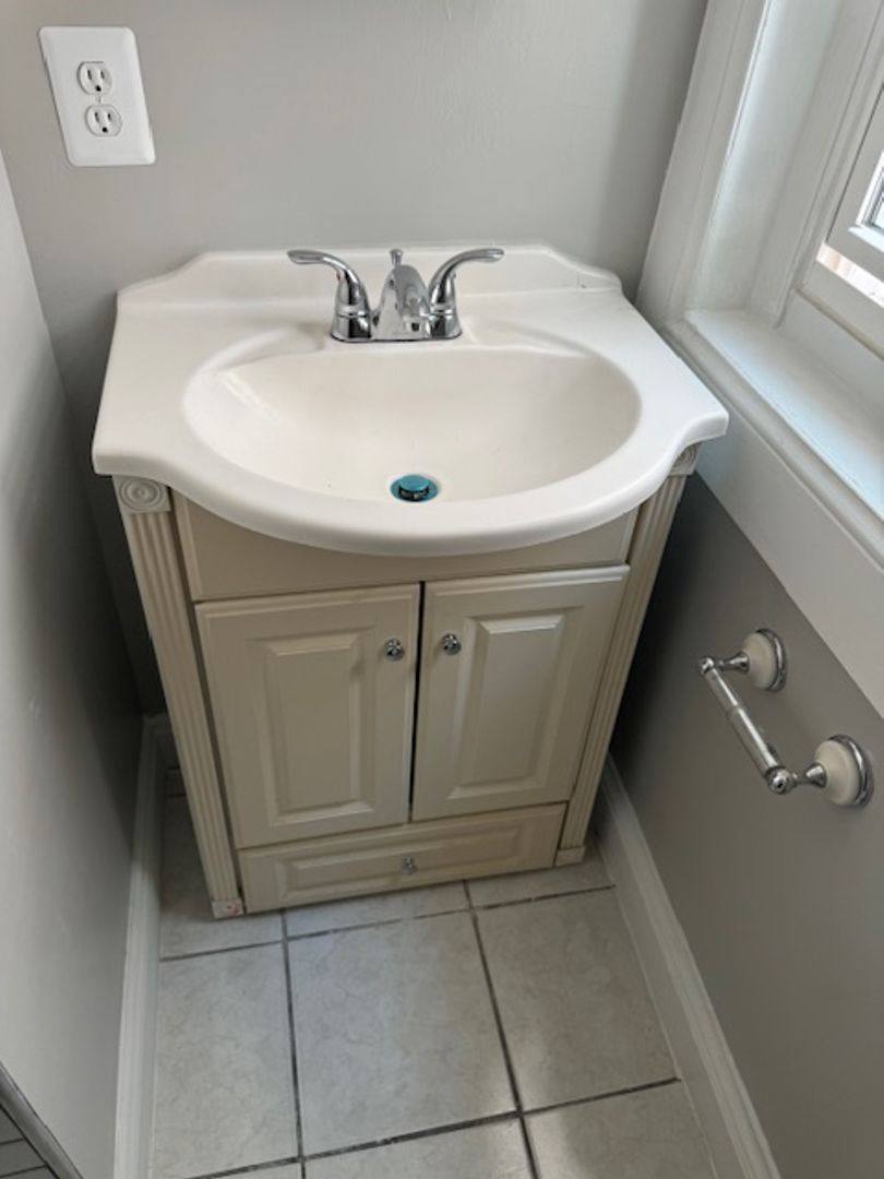 House for rent at 239 K St, NE #HOUS, Washington, DC 20002