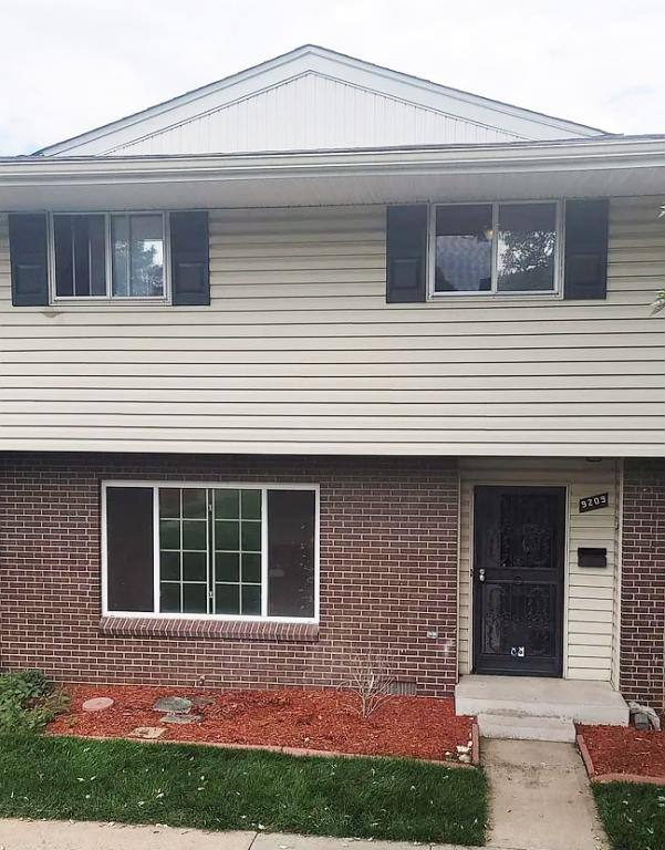 Townhouse for rent at 9209 E Nassau Ave, Denver, CO 80237