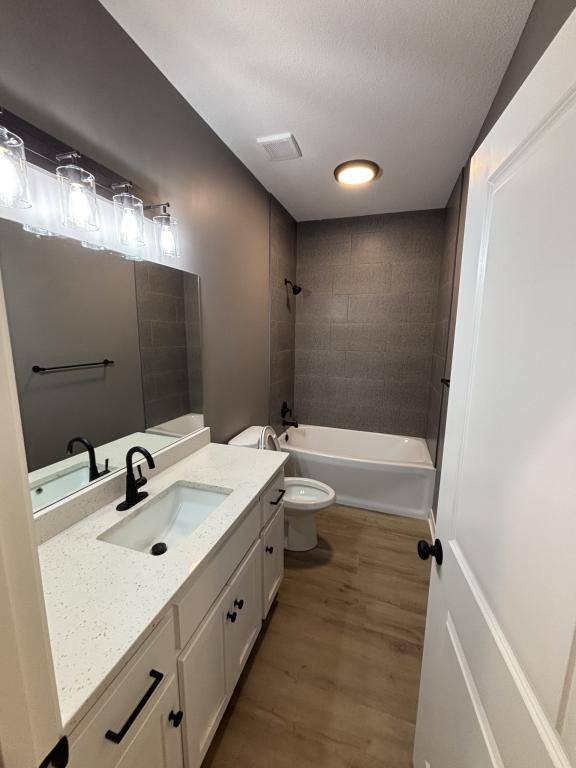 House for rent at 805 Thieme St, Grain Valley, MO 64029