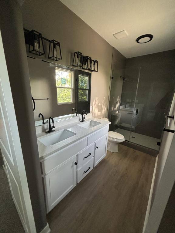 House for rent at 805 Thieme St, Grain Valley, MO 64029