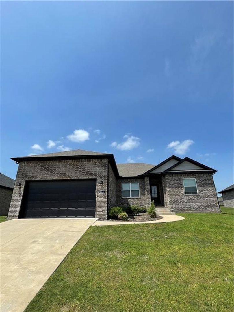 House for rent at 2648 Olive Court, Siloam Springs, AR 72761