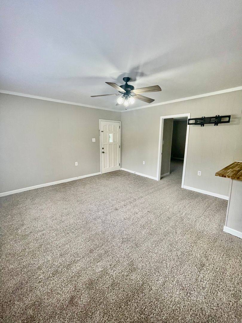 House for rent at 420 S Government St, Lincolnton, NC 28092